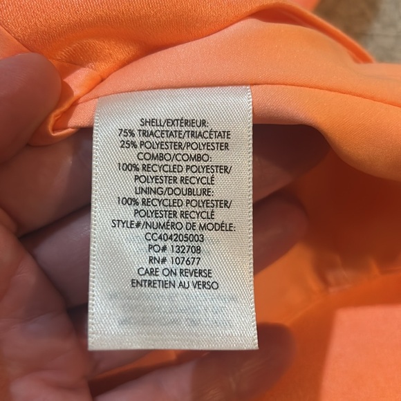 Alice and Olivia Amber collared vest - Picture 7 of 12